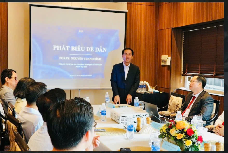 Tọa đàm chuyên gia “Y sinh học và Y học tái tạo: Xu hướng hiện hành và Thực tế lâm sàng”