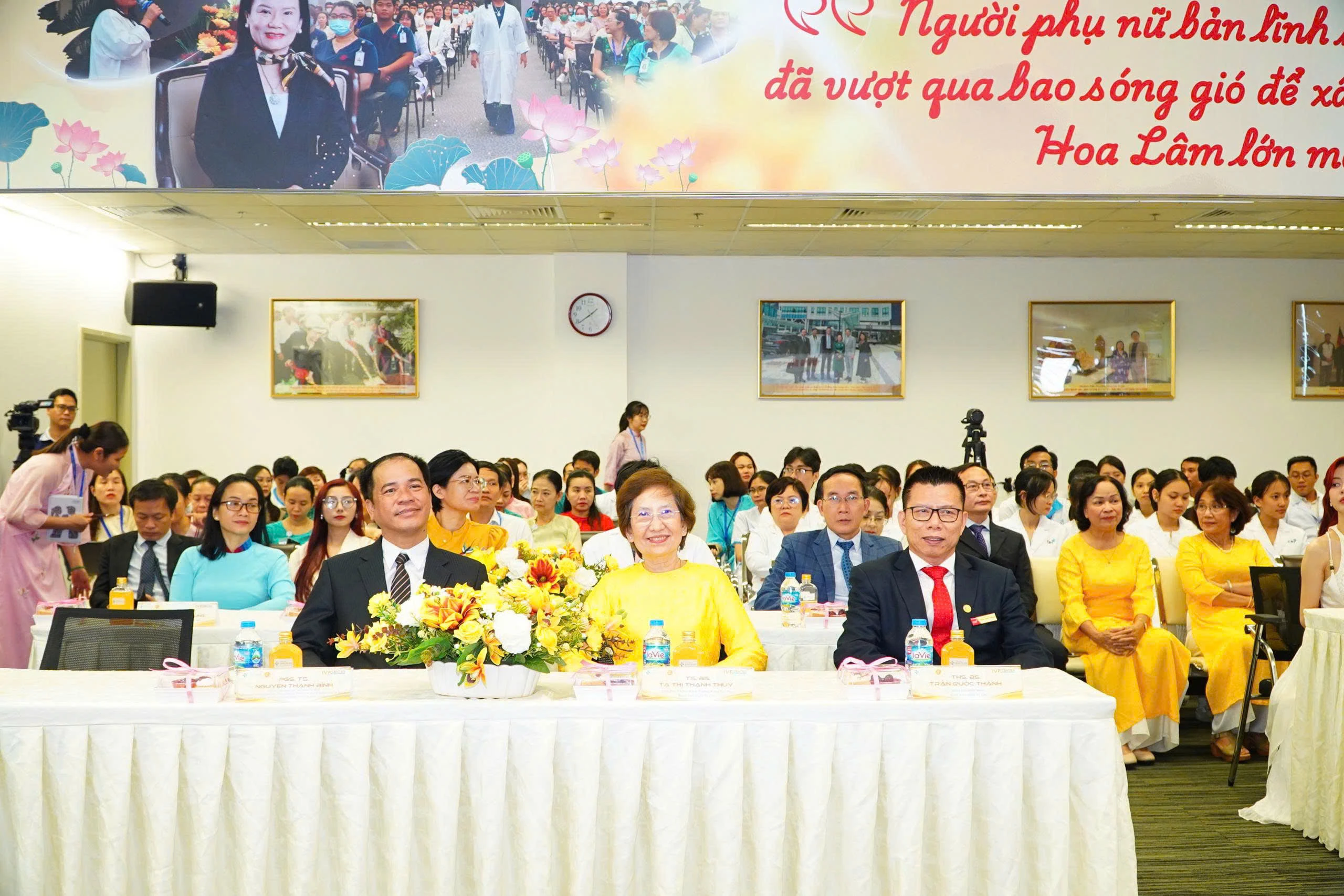 Hội Khoa học Sức khỏe TP.HCM chúc mừng hội viên đạt được thành tựu lớn trong công tác